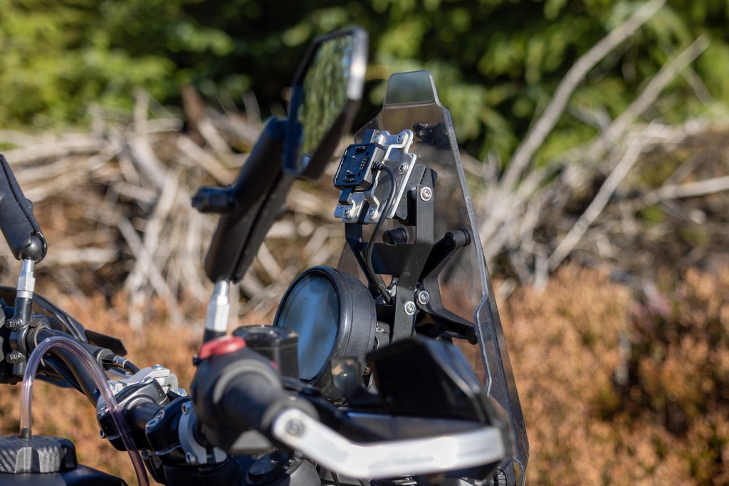 Adventure Spec GPS / Phone / Tablet bar mount holder